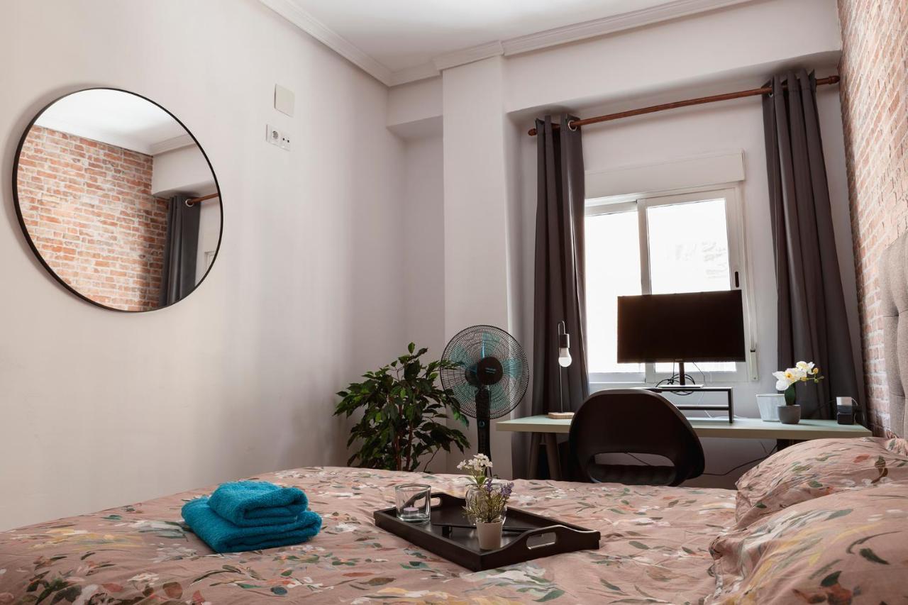 Luxury Artistic Digital Nomad 2 Bedroom W/Terrace Valencia Exterior foto